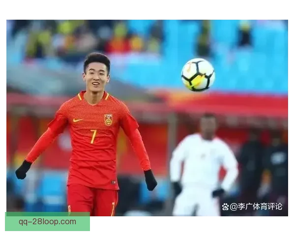 韦世豪世预赛火线复出头球破泰国大门 助力中国队赢得关键胜利